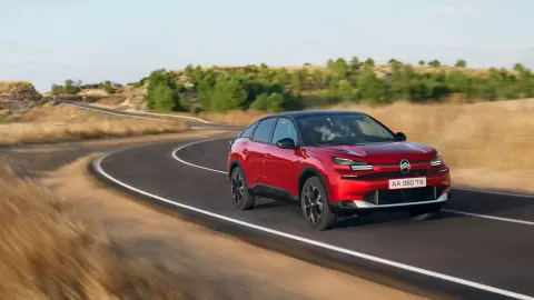 Citroen C4 Neuwagen in Rot bei Baldegger in Oberuzwil entdecken