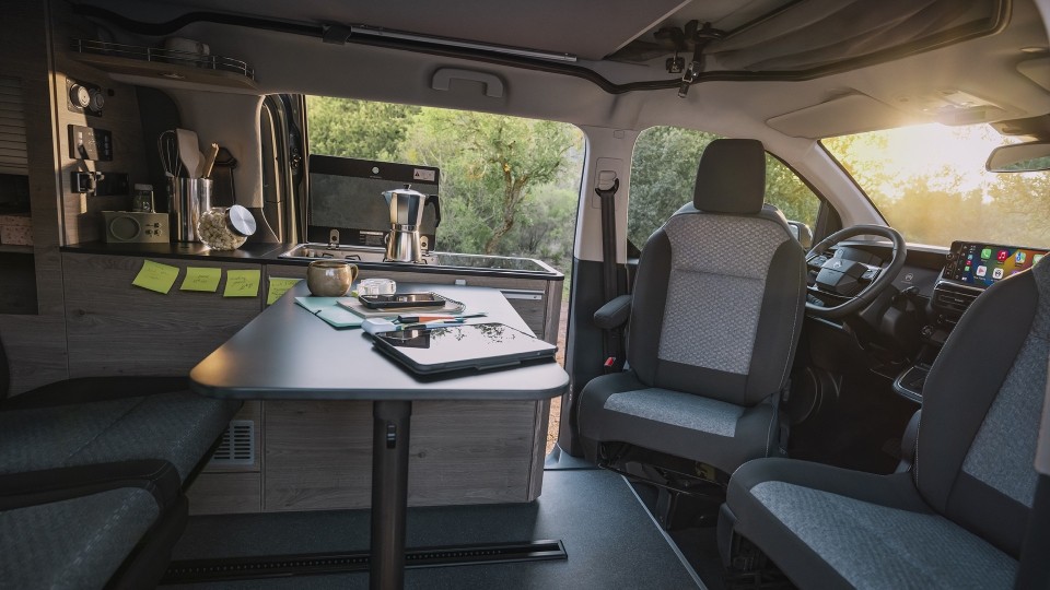Citroen Spacetourer Holidays Camper bei Baldegger in Oberuzwil günstig mieten