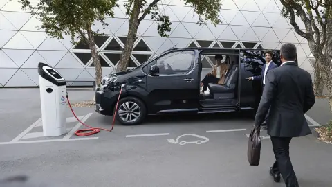 Citroen Spacetourer Elektro bei uns günstig leasen