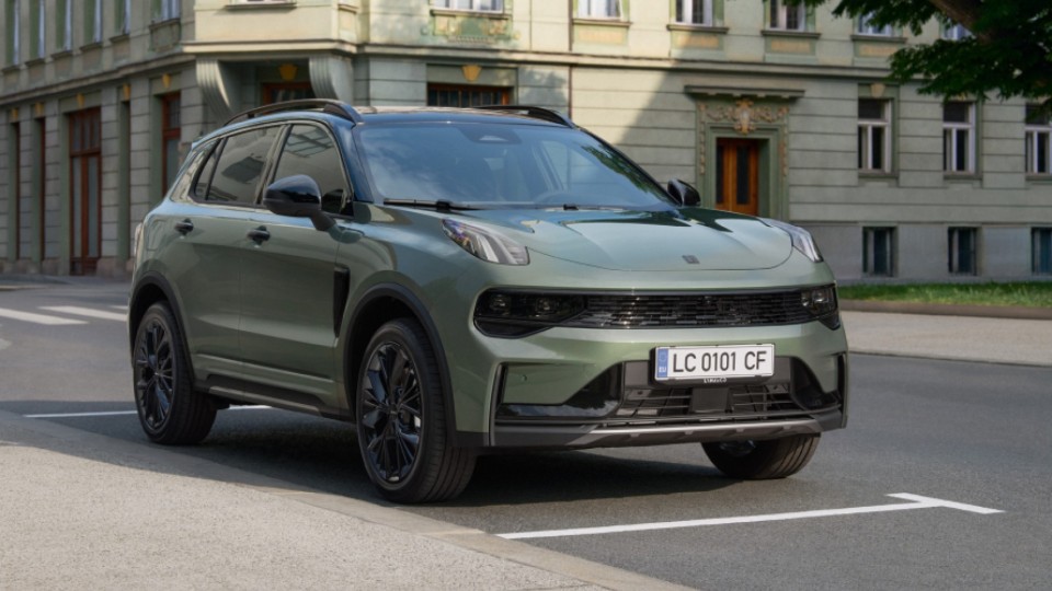 Lynk & Co 01 in Gr&uuml;n g&uuml;nstig leasen bei der BALDEGGER GROUP.
