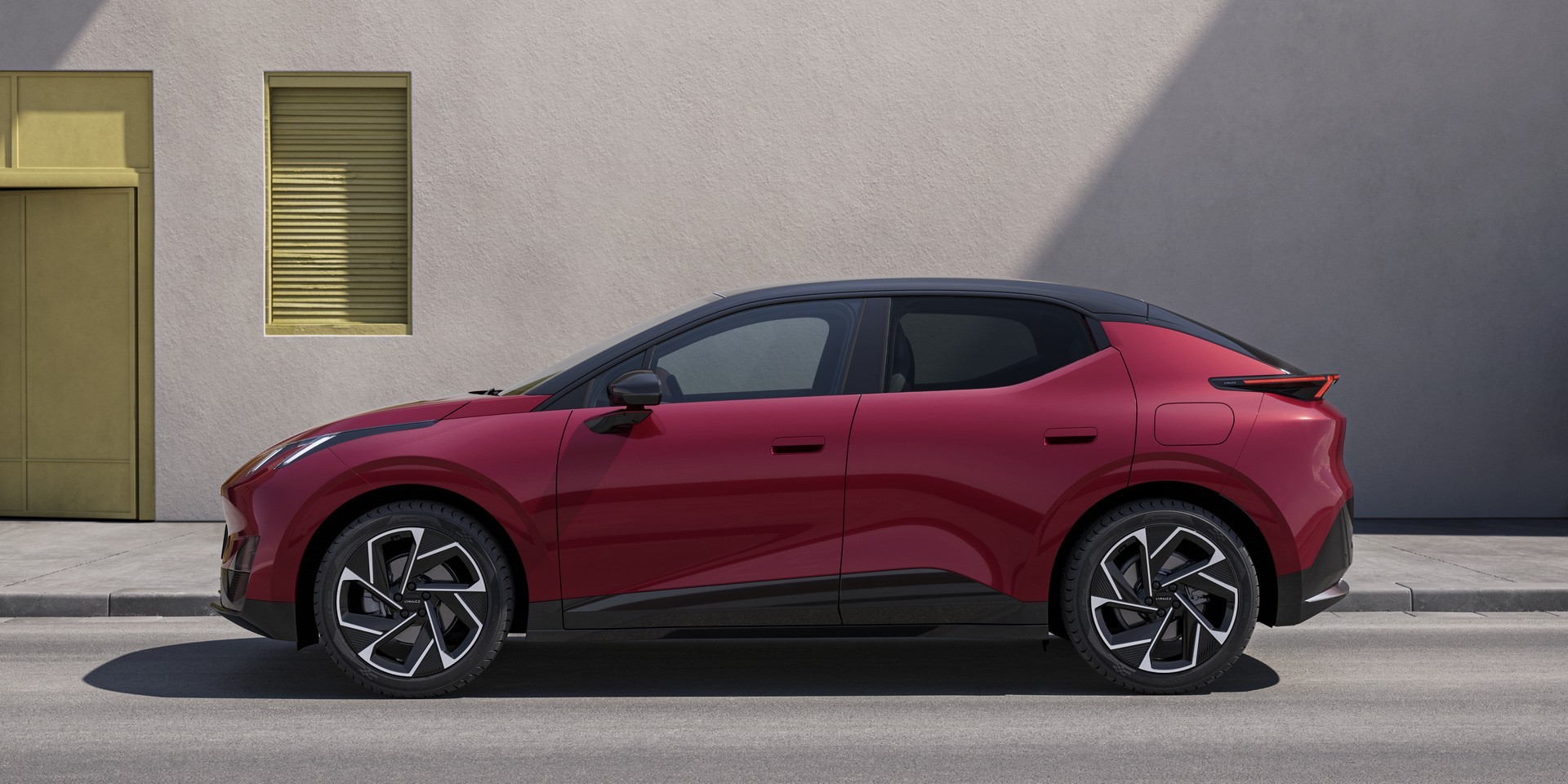 Lynk & Co 02 in Rot günstig leasen bei der BALDEGGER GROUP.
