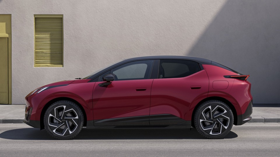 Lynk & Co 02 in Rot günstig leasen bei der BALDEGGER GROUP.