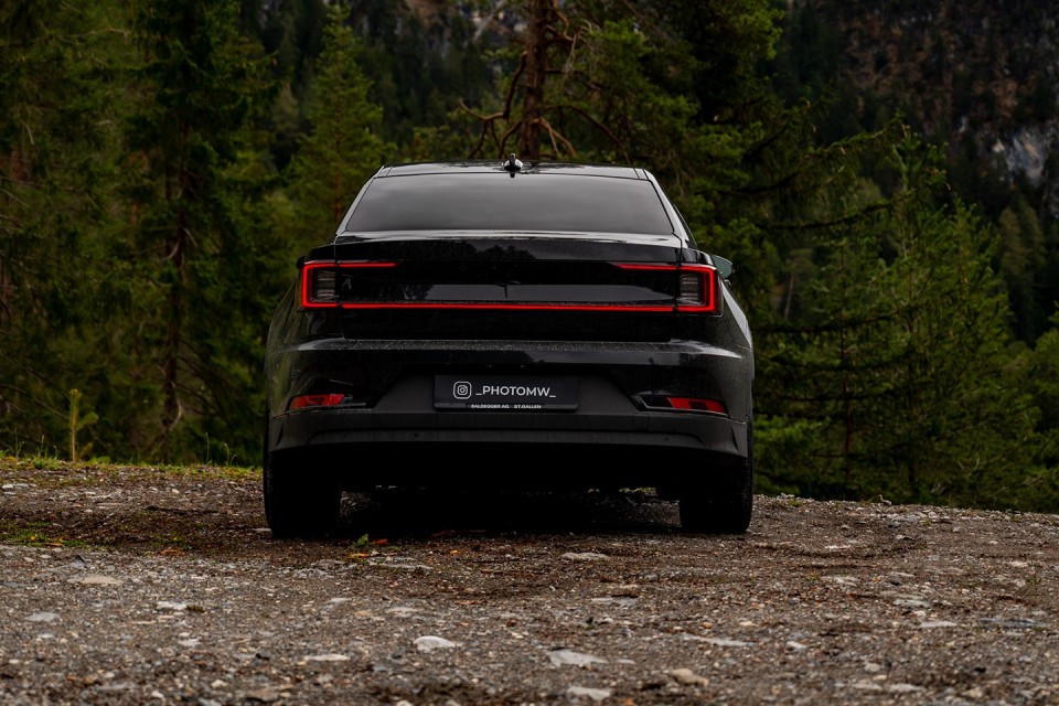 Polestar 2 Dual Performance in Schwarz als Exlusive Car by Baldegger probefahren