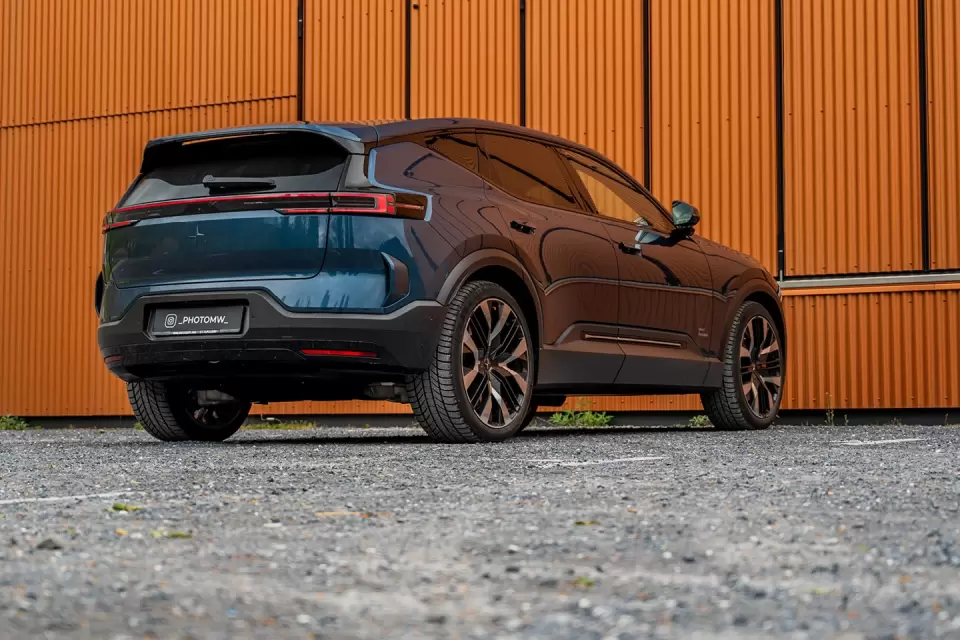 Polestar 3 in Blau als Exlusive Car by Baldegger leasen