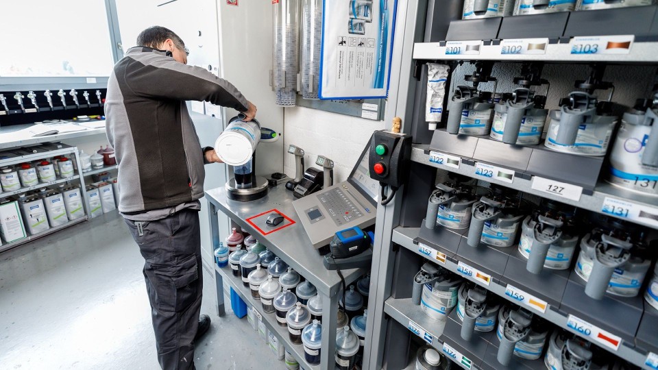 Volvo Lackiererei in Wil bei Baldegger