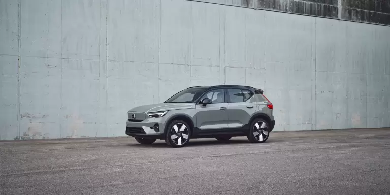 Volvo EX40