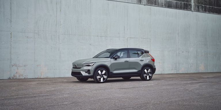 Volvo EX40