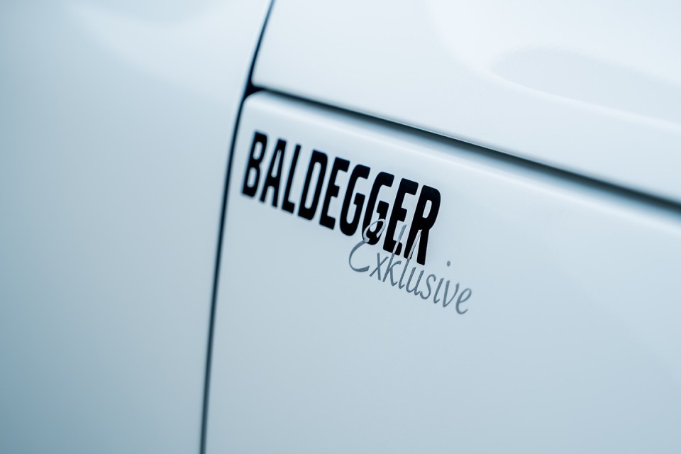 Volvo EX40 Heico White/Kupfer jetzt probefahren.