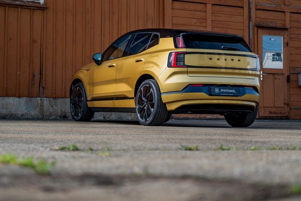 Volvo EX30 Gold Edition by Baldegger Exclusive Cars Ihrem Tuning Spezialisten