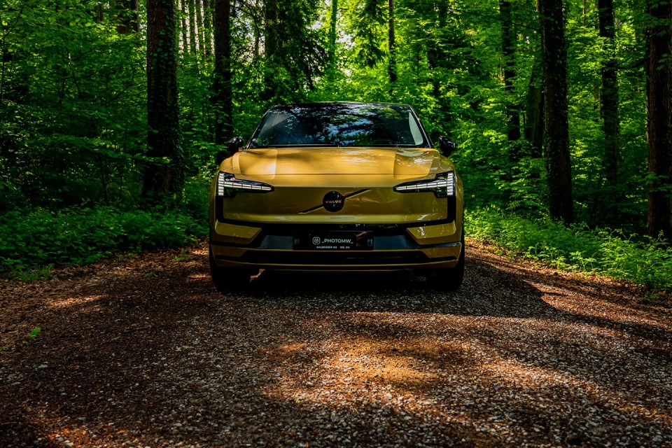 Volvo EX30 Gold Edition by Baldegger Exclusive Cars Ihr Tuning Profi