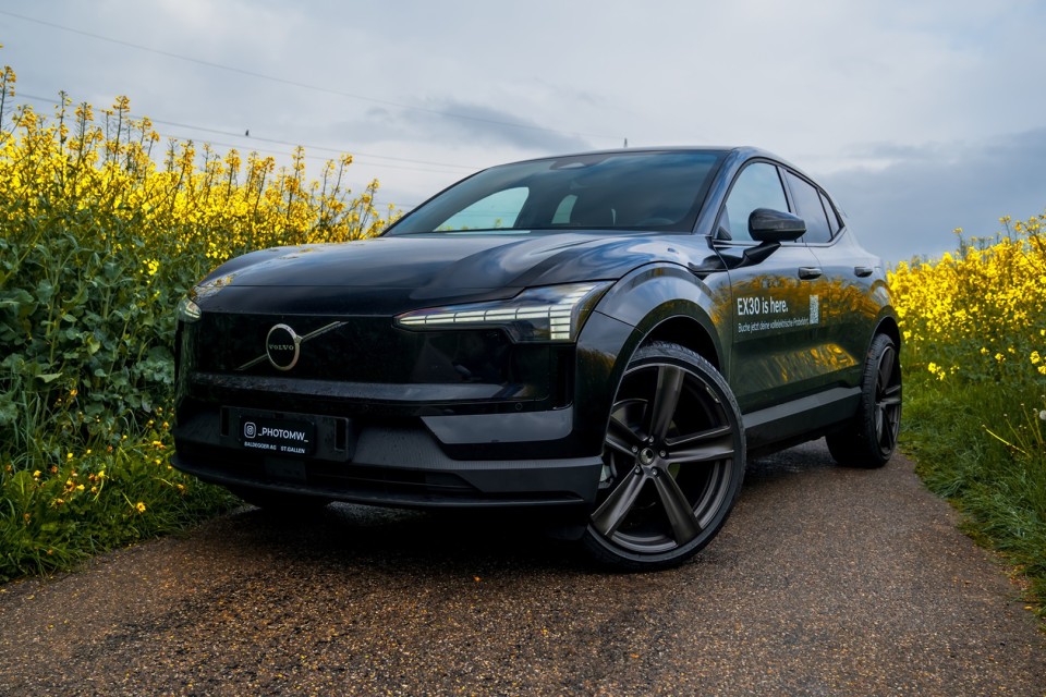 Volvo EX30 the Bat mit HEICO Umbau by BALDEGGER EXCLUSIVE CARS