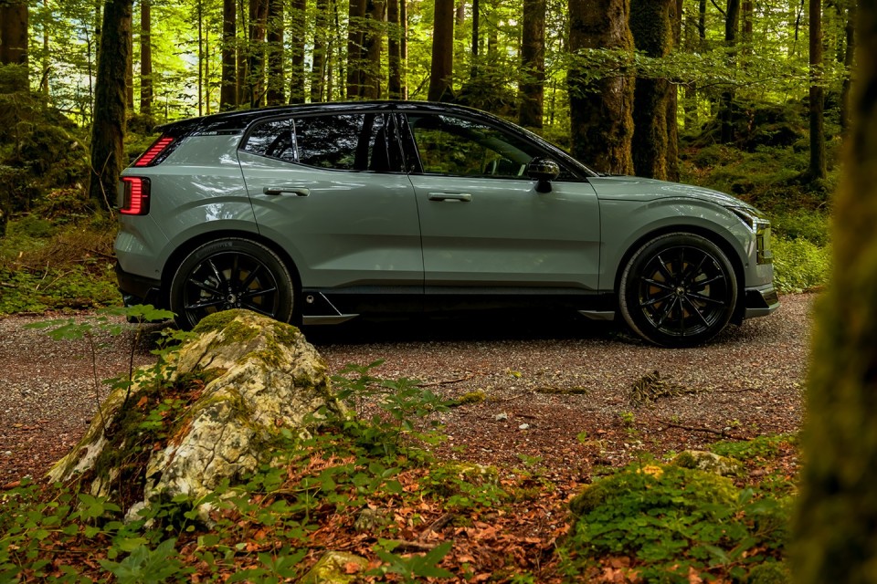 Volvo EX30 HEICO Sportiv jetzt kaufen bei Baldegger