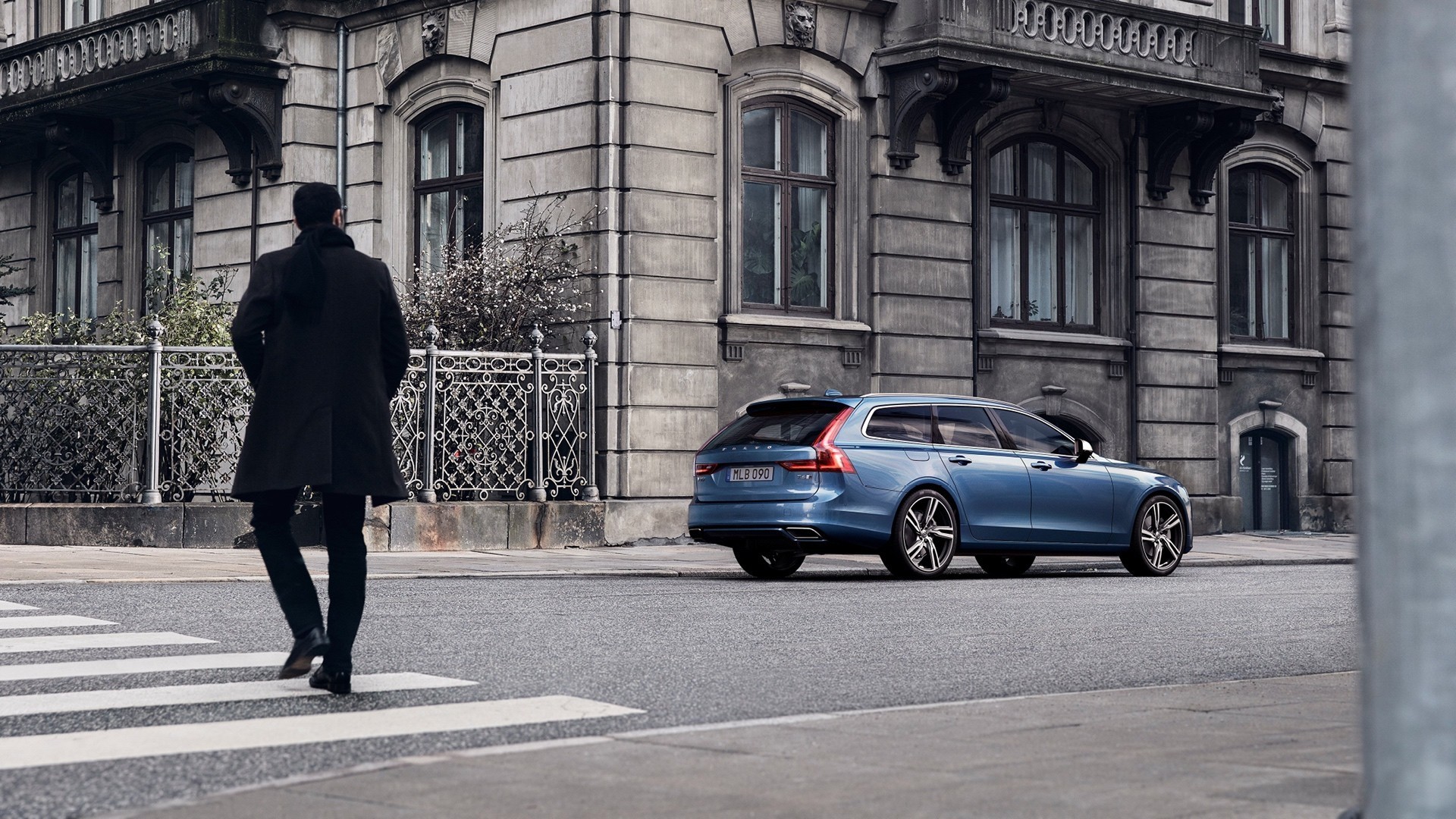 Volvo PlugIn Hybridmodelle mit pur Modus probefahren bei Baldegger