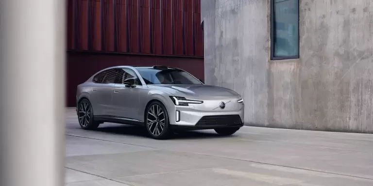 Volvo ES90 in Aurora Silver Neuwagen mit Safe Space Technology