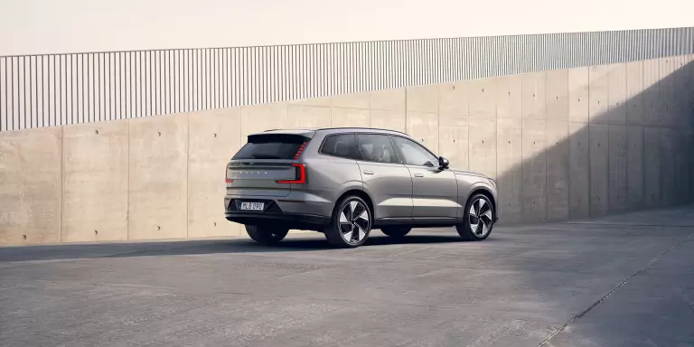 Volvo EX90 Sicherheitssysteme wie Lidar bei Probefahrt entdecken