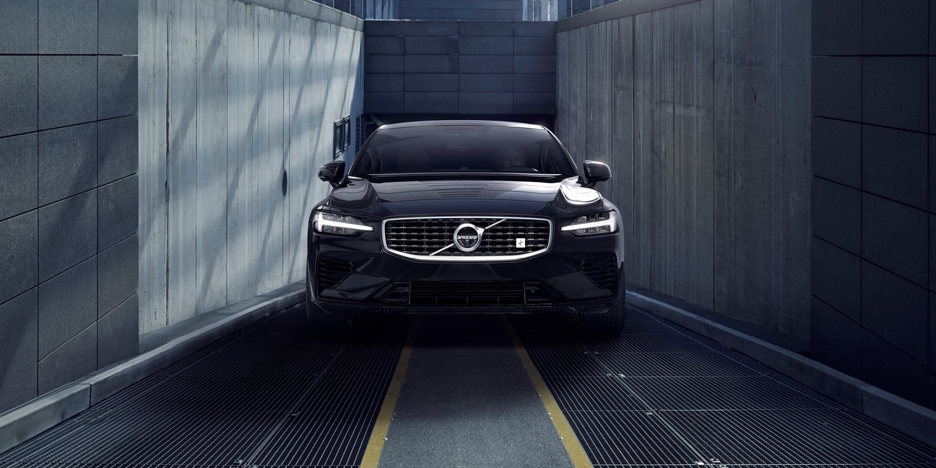 Volvo S60 Schwarz mit Polestar Tuning bei Baldegger entdecken