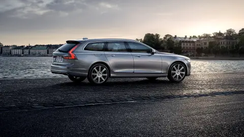 Volvo V90 in Silber jetzt günstig leasen
