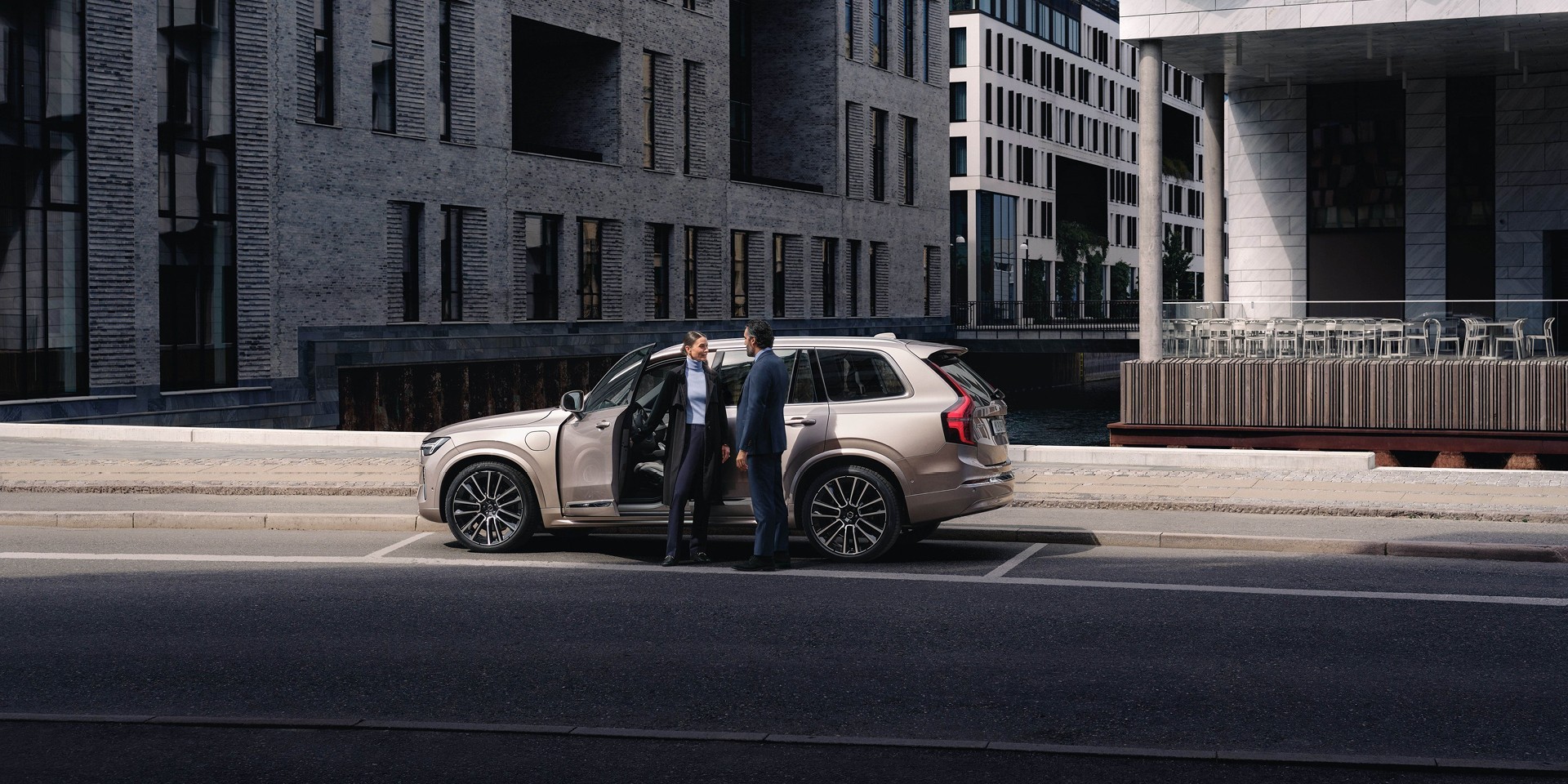 Volvo XC90 in Bright Dusk Neuwagen