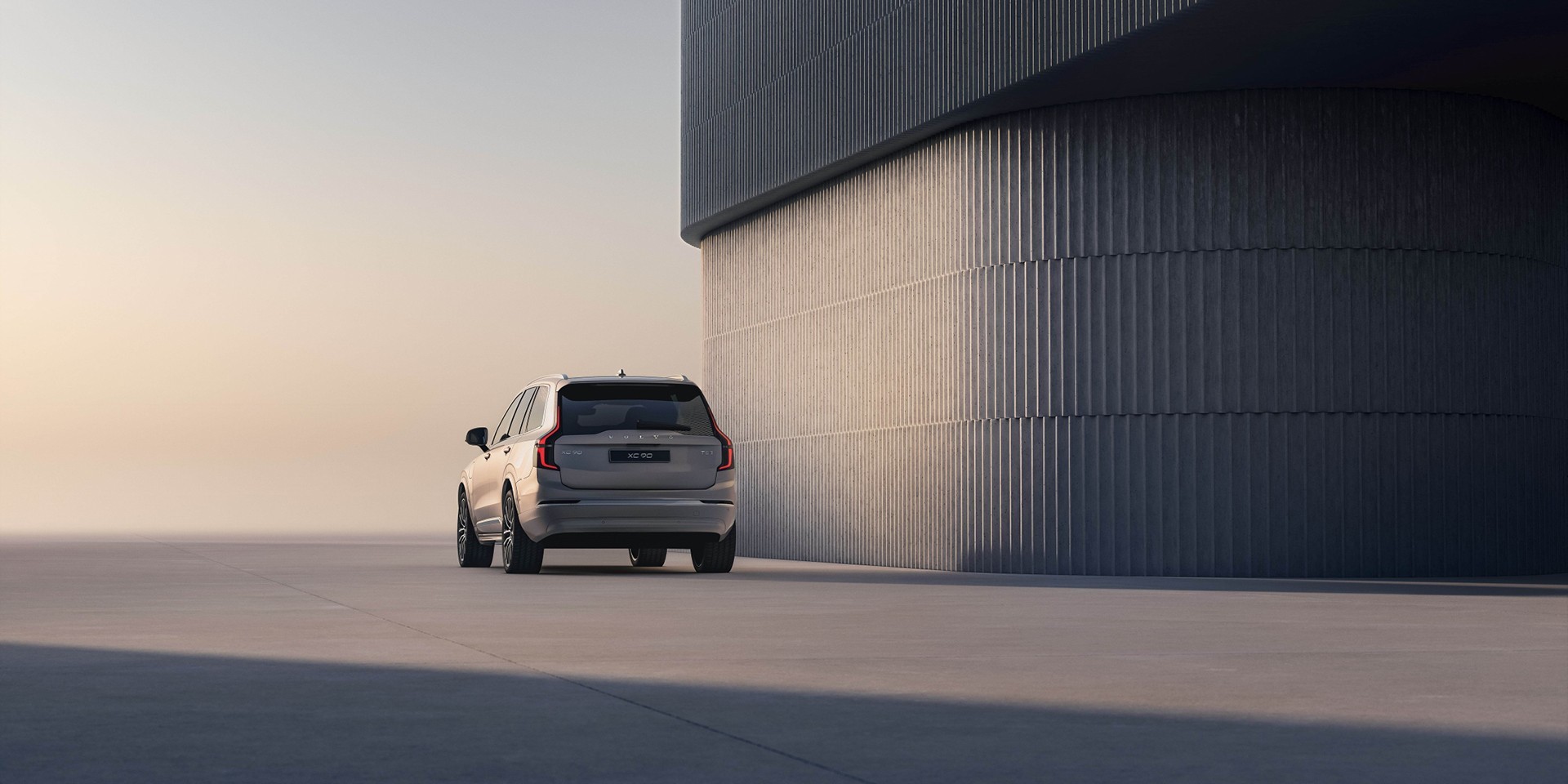 Volvo XC90 in Bright Dusk Plug In Hybrid probefahren